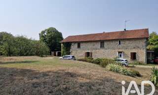 Maison 6 Pièces 135 m² à vendre à Champagne-Mouton (16350)