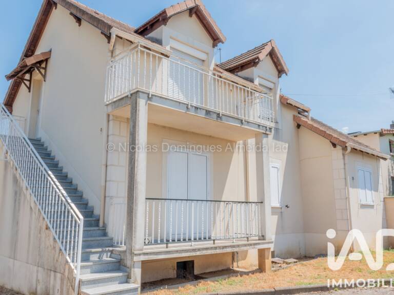 Vente Maison/villa 8 pièces — photo 1