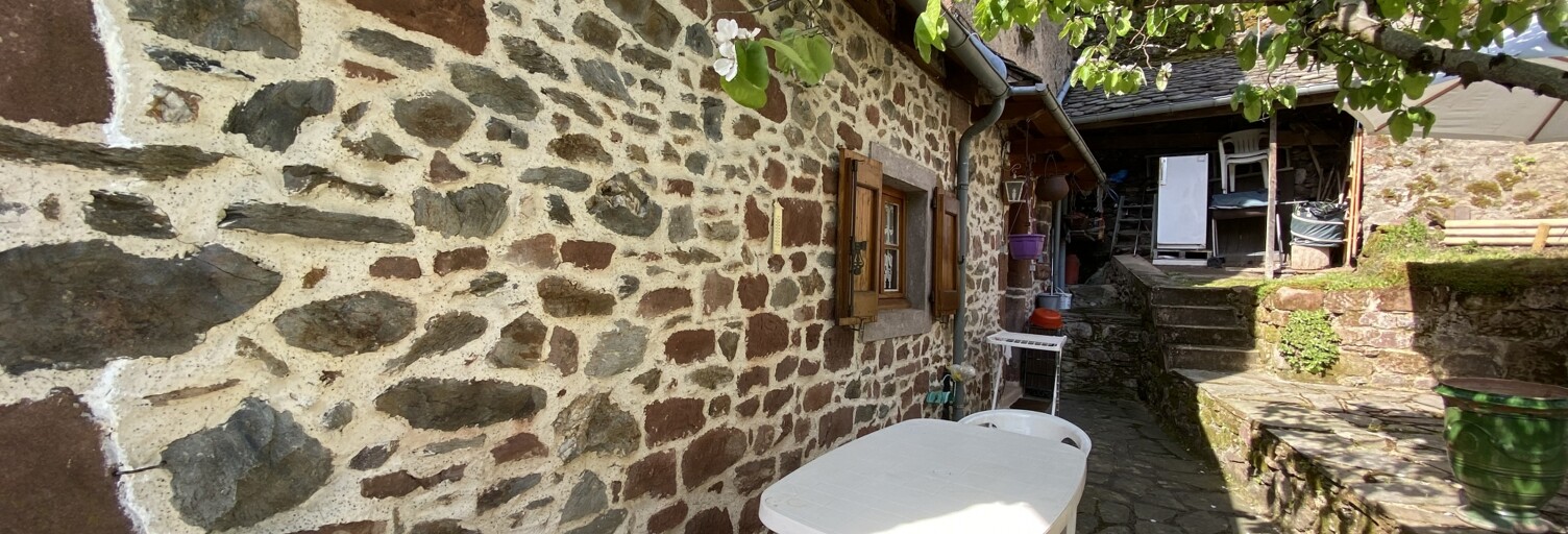 Maison 3 Pièces 78 m² à vendre à Saint-Laurent-d'Olt (12560)