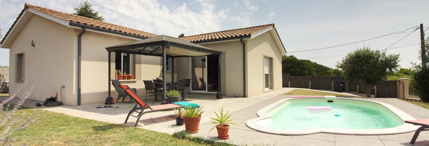 Maison 5 Pièces 90 m² à vendre à Saint-Pierre-d'Aurillac (33490)