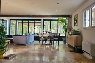 Maison 6 pièces 325000 €