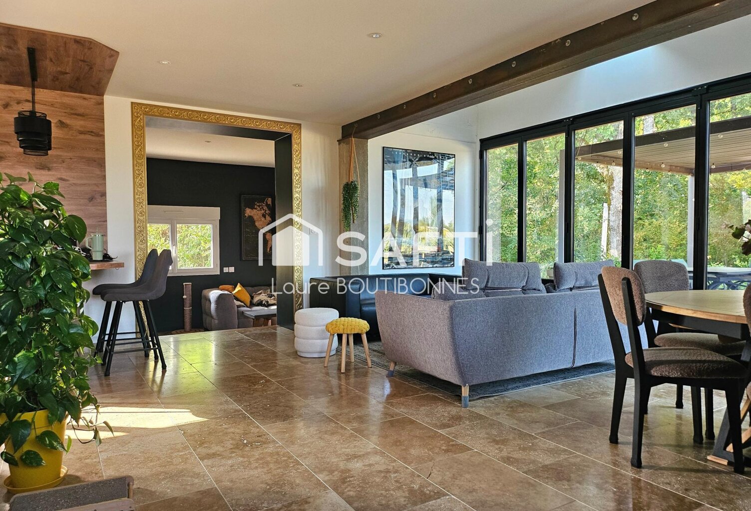 Maison familiale rénovée de 182 m² avec dépendance et double garage — photo 1