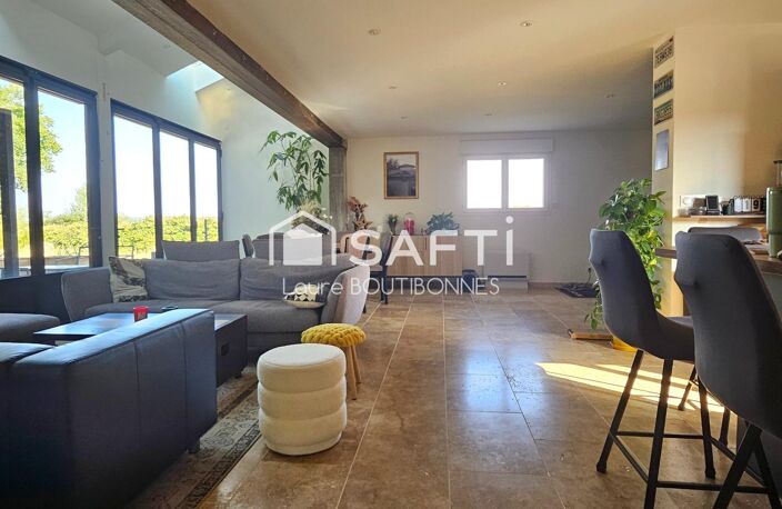 Maison familiale rénovée de 182 m² avec dépendance et double garage — photo 4