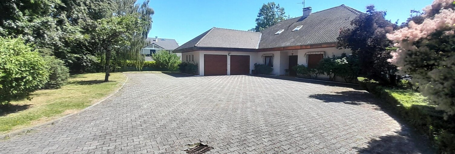 Maison 15 Pièces 300 m² à vendre à Divonne-les-Bains (01220)