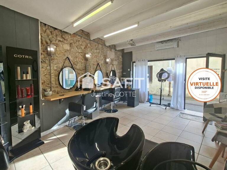Fonds de commerce coiffure à Saint-Just — photo 1