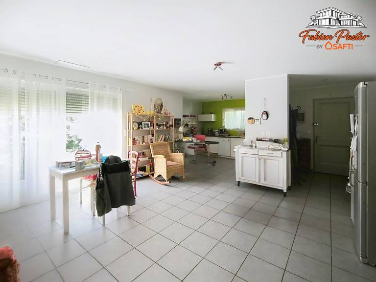Maison traditionnelle plain-pied, 4 pièces, 106 m² — photo 1