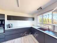 Maison avec vue dégagée et terrain constructible — photo 4