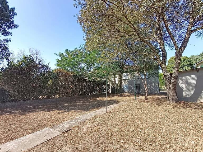 Quartier Calme, espaces arborés et verdoyants accès  écoles, crèche et commerces — photo 1