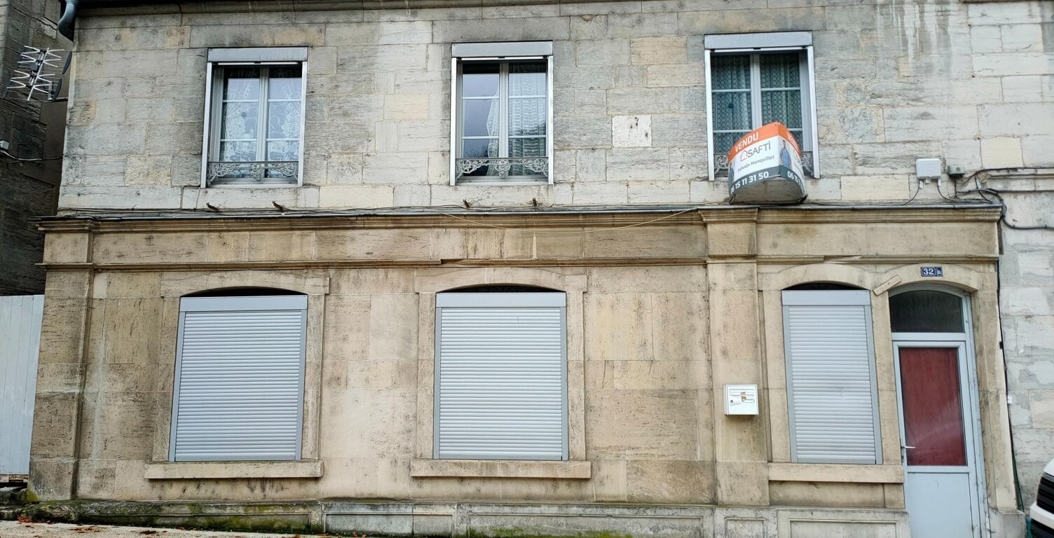 maison de ville à rafraichir SALINS LES BAINS JURA — photo 1