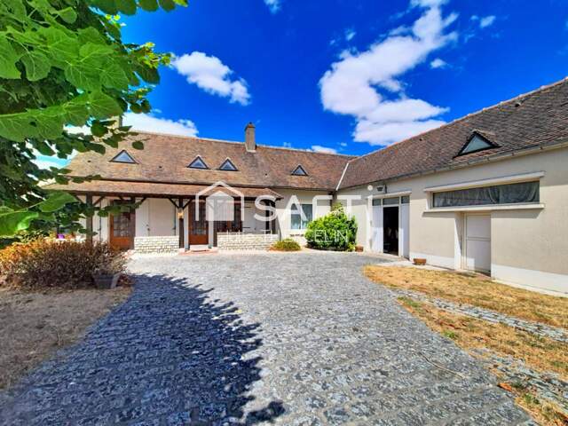 Maison avec dépendances et grand terrain — photo du bien