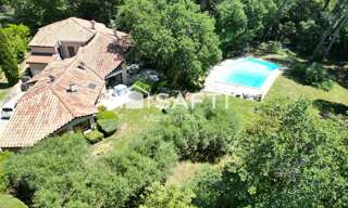 Maison 10 Pièces 175 m² à vendre à Sabran (30200)