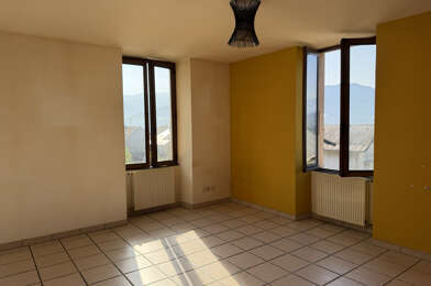Appartement 3 pièces 162750 €