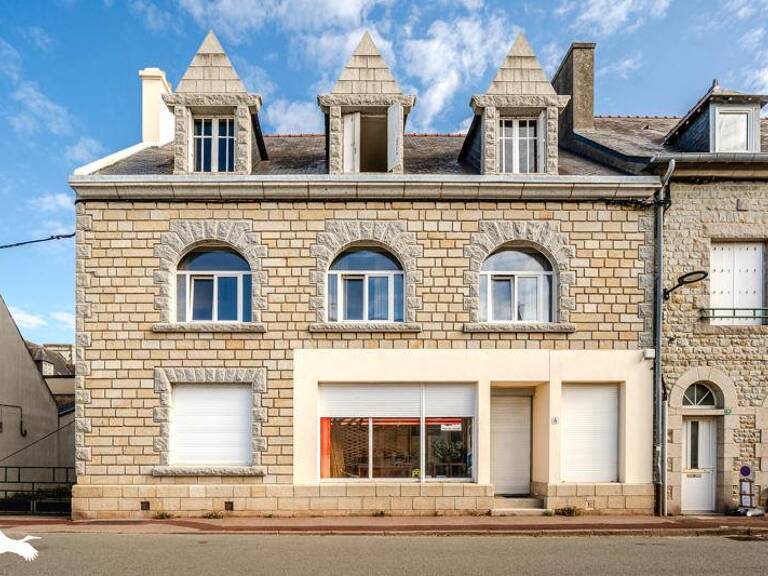 Maison de bourg de 6 pièces principales — photo 1