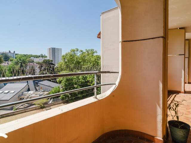 Appartement de 6 pièces principales — photo du bien