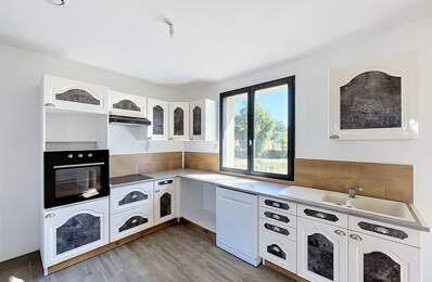 Maison de bourg de 3 pièces principales — photo du bien
