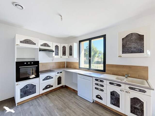 Maison de bourg de 3 pièces principales — photo du bien