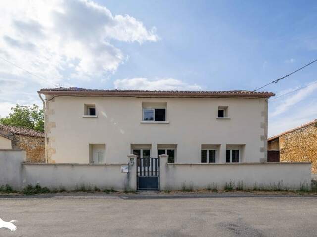 Maison en pierre de 6 pièces principales — photo du bien