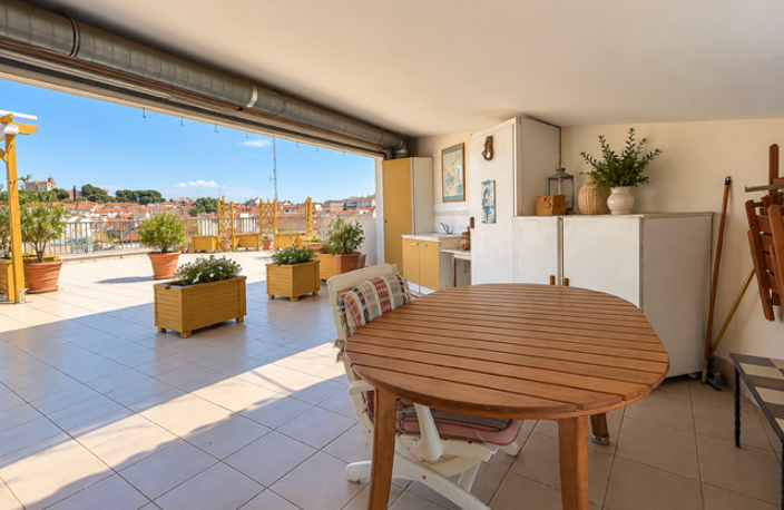 Appartement dernier étage terrasse vue panoramique — photo 4