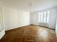BEL APPARTEMENT BOURGEOIS SECTEUR TETE D'OR — photo 2