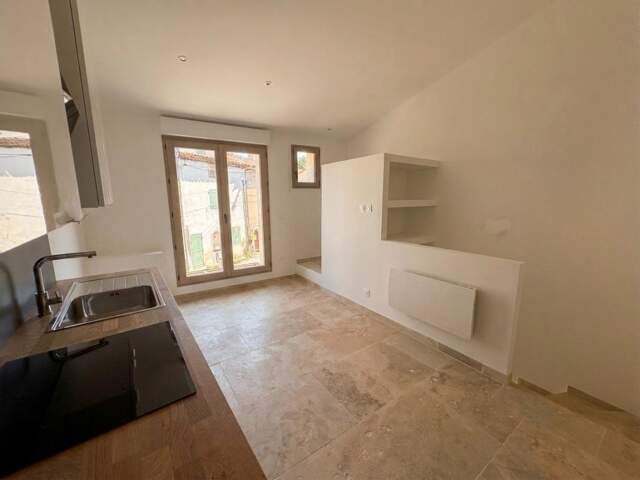 Appartement T2 - ALLEMAGNE-EN-PROVENCE — photo du bien