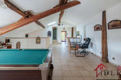 Maison 7 pièces 299500 €