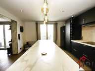 Appartement T4 3 chambres, balcon et  garage à vendre à Hyèr — photo 2