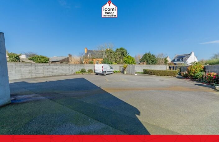FINISTERE - Ploudalmézeau (29830) - A VENDRE - APPARTEMENT T5 133M² - 4 CHAMBRES - DALLE BETON - SEUL A L'ETAGE - GARAGE - BEAU POTENTIEL — photo 3