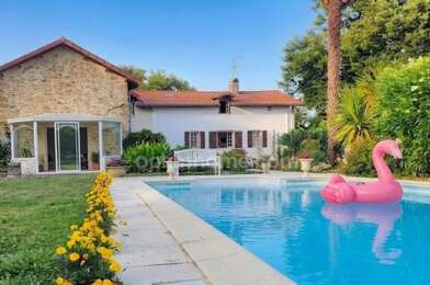 Maison 10 pièces 299000 €