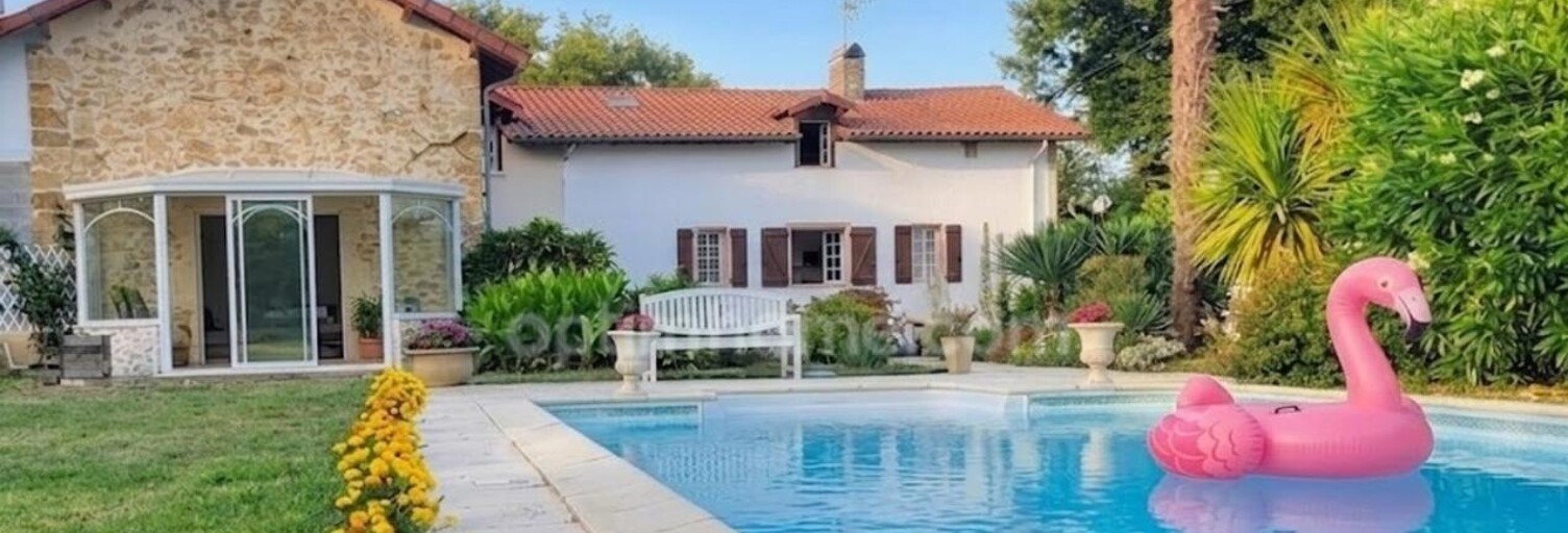 Maison 10 Pièces 300 m² à vendre à Villeneuve-de-Marsan (40190)