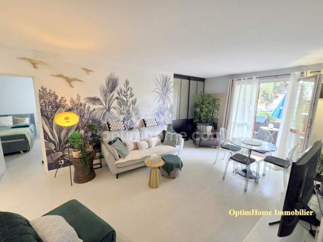 FONTENAY SOUS BOIS - Limite VINCENNES / Appartement de 3 pièces - 62m2 - 372 000 € FAI — photo du bien