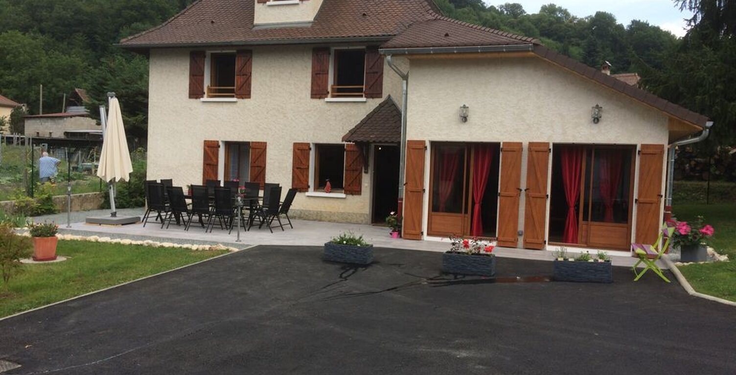 Maison de 180m2 à louer sur Apprieu — photo 1