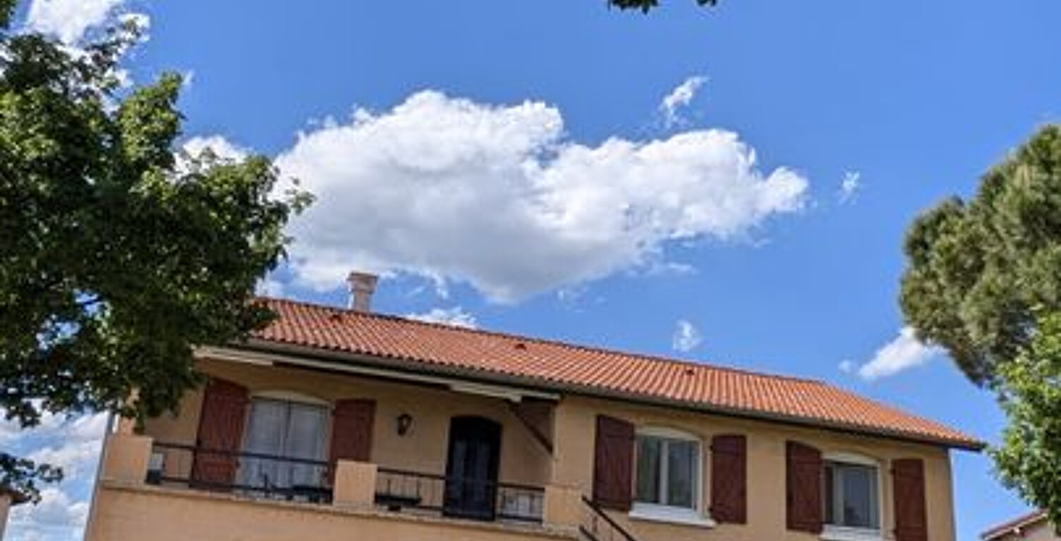 Studio de 50m2 à louer sur Décines-Charpieu — photo 1