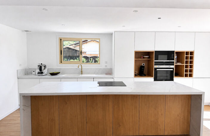 Élégante maison familiale rénovée en lisière de forêt – Deux suites parentales, confort et nature à Hourtin — photo 3
