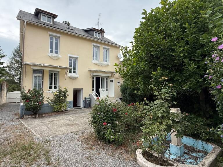 Maison de ville à vendre 7 pièces BAGNERES DE BIGORRE (65) — photo 1