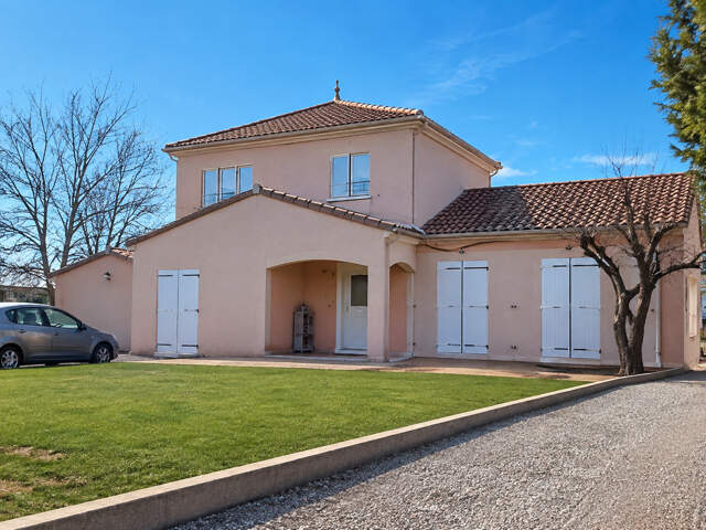 Saint-Sauveur – Élégante maison familiale de 151 m² sur un terrain de 1 600 m² — photo du bien