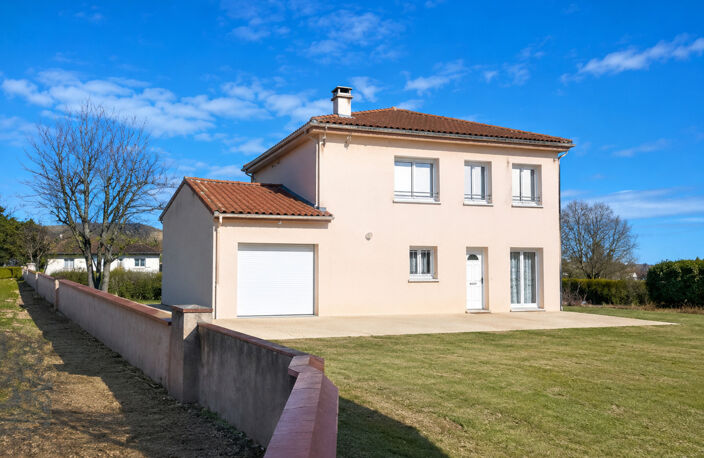 Saint-Sauveur – Élégante maison familiale de 151 m² sur un terrain de 1 600 m² — photo 2