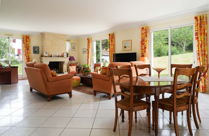 Entre authenticité basque et art de vivre, une propriété familiale d’exception aux portes de Saint-Jean-de-Luz — photo 3