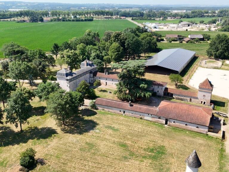 Propriete équestre et son château, à vendre 14 pièces LE TEMPLE SUR LOT (47) — photo 1
