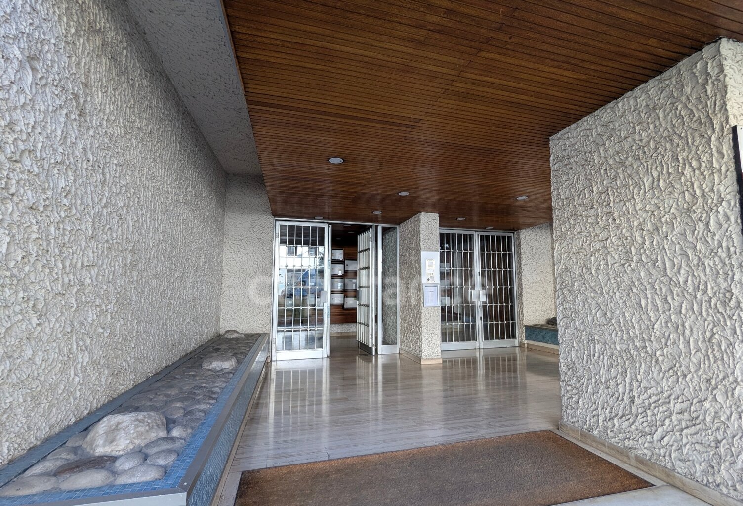 Appartement à vendre 3 pièces GRENOBLE (38) -  GRENOBLE HYPER CENTRE - T2 54 m² + TERRASSE 15 m² + GARAGE et cave — photo 1