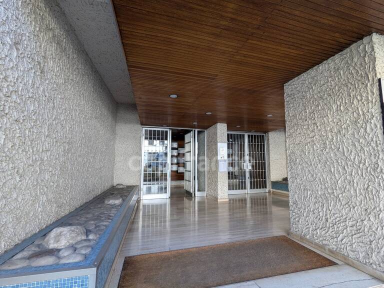 Appartement à vendre 3 pièces GRENOBLE (38) -  GRENOBLE HYPER CENTRE - T2 54 m² + TERRASSE 15 m² + GARAGE et cave — photo 1