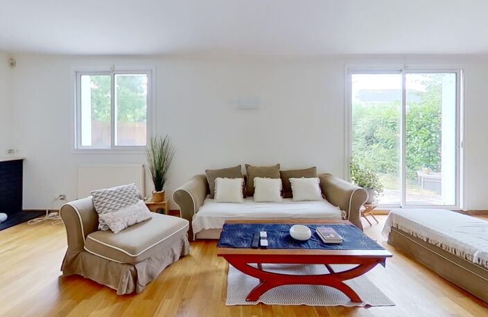Maison familiale lumineuse avec suite parentale et vaste pièce de vie à Mareil-sur-Mauldre — photo 4