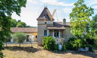 Maison 9 Pièces 327 m² à vendre à Lacapelle-Cabanac (46700)