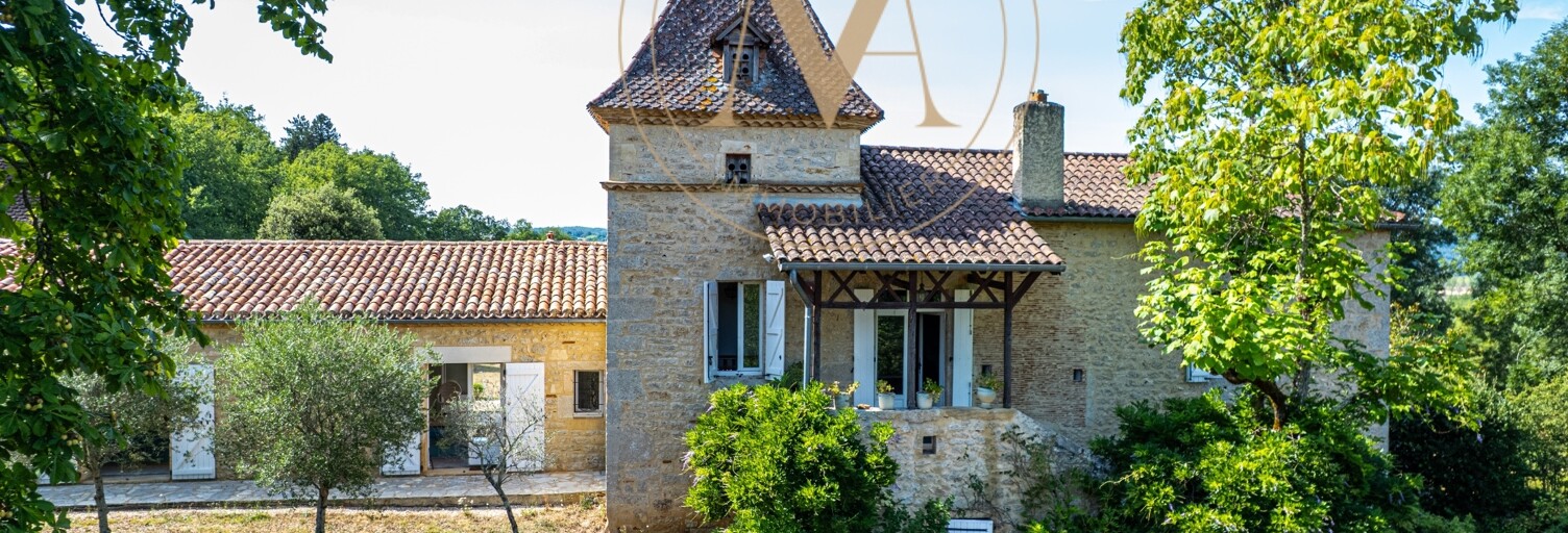 Maison 9 Pièces 327 m² à vendre à Lacapelle-Cabanac (46700)