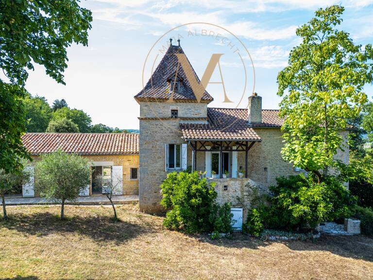 Manoir de caractère avec piscine intérieure, gîte et 11,6 hectares de nature préservée – LACAPELLE CABANAC (46) — photo 1