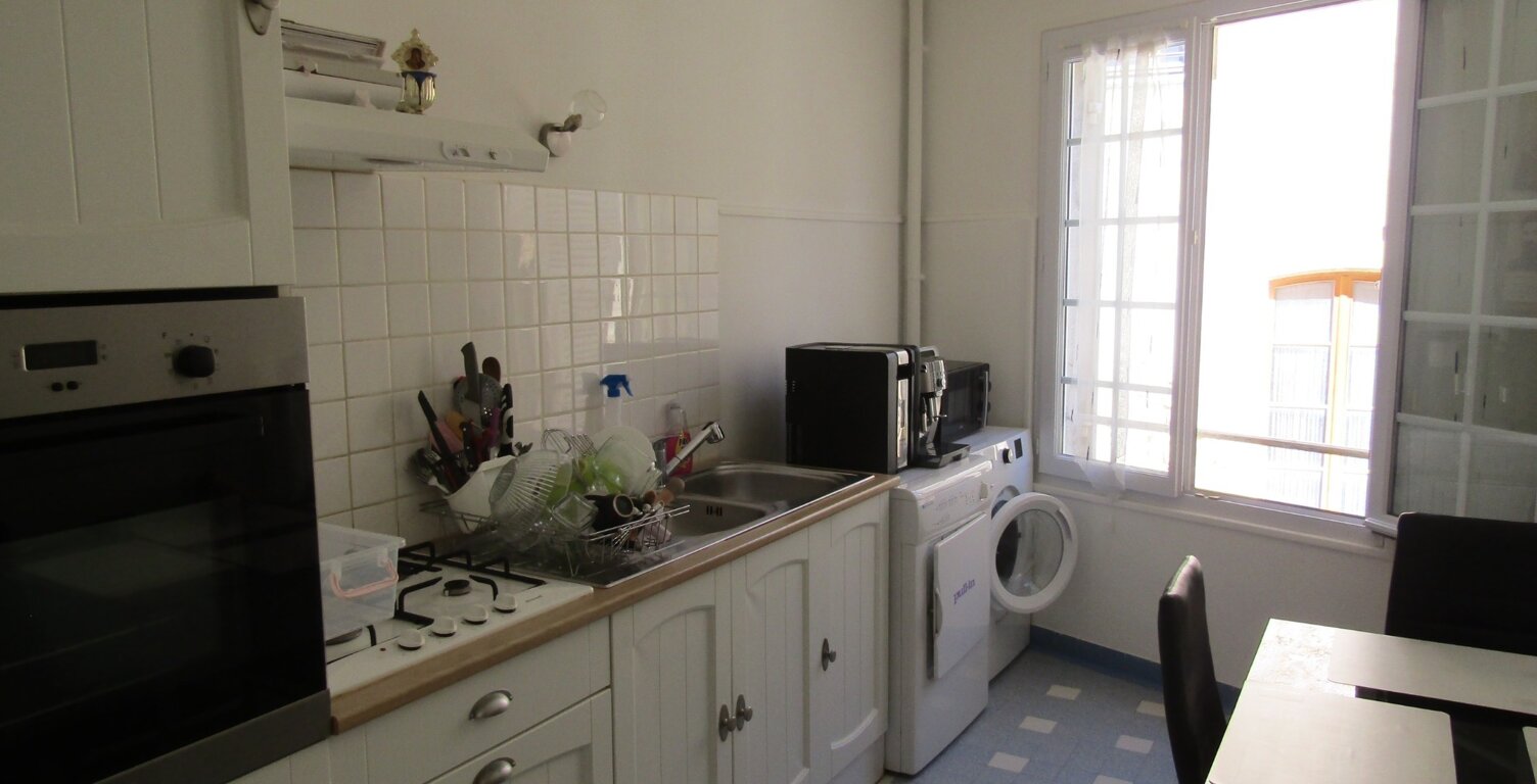 Appartement plein centre à Sarlat — photo 1