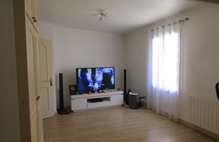 Appartement plein centre à Sarlat — photo 2