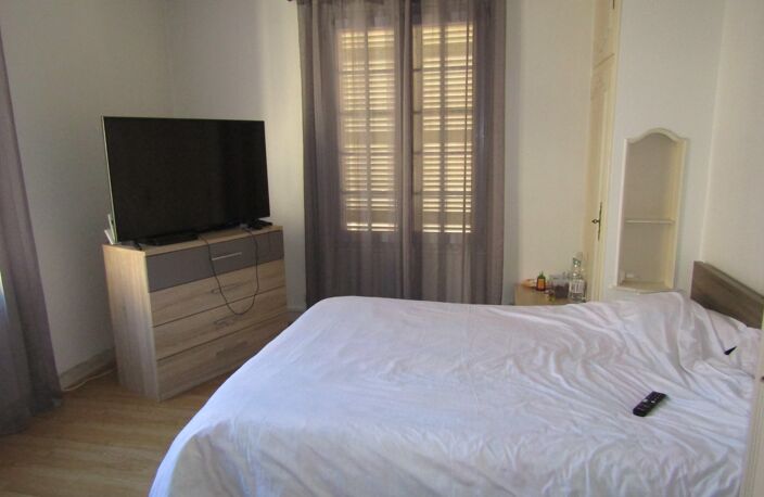Appartement plein centre à Sarlat — photo 4