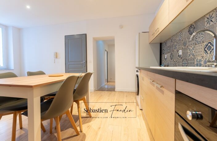 Appartement à louer 3 pièces LE BEAUSSET (83) - 47 m² - meublé - 2 chambres - double vitrage - calme — photo 4