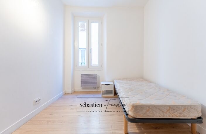 Appartement à louer 3 pièces LE BEAUSSET (83) - 47 m² - meublé - 2 chambres - double vitrage - calme — photo 5