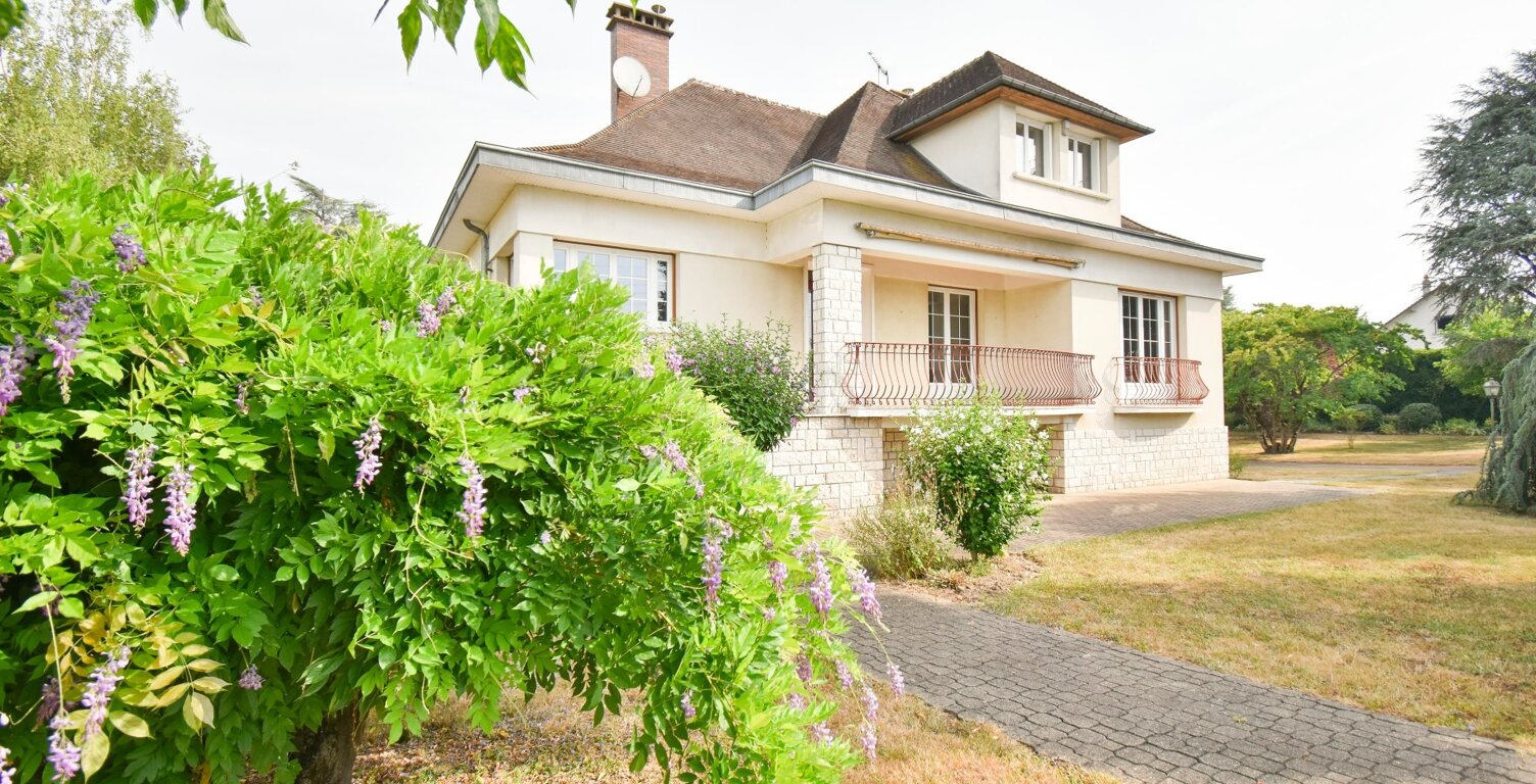 Maison à vendre 8 pièces SAINT DYE SUR LOIRE (41) — photo 1